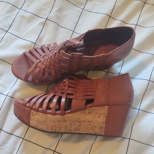 LIKE NEW Chocolat Blu woven leather cork wedges